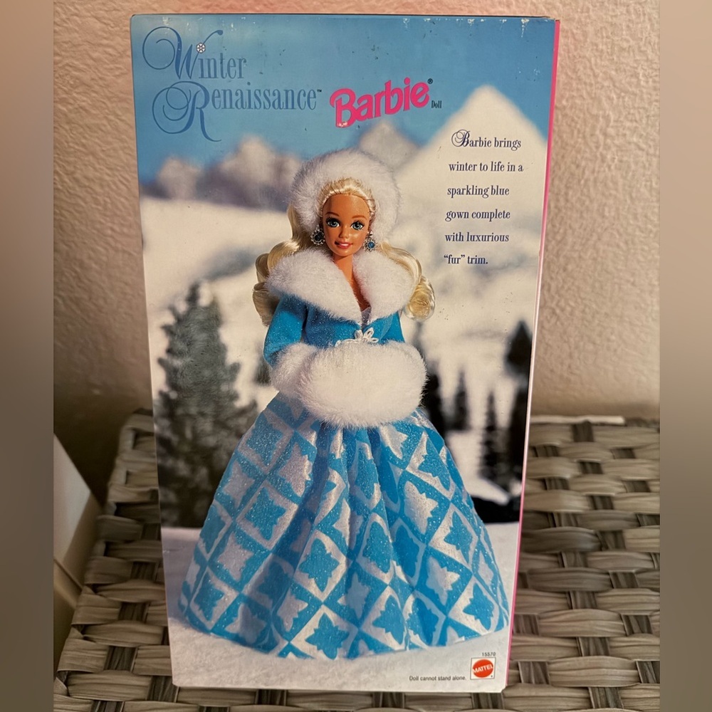 1996 Winter Renaissance Barbie #15570 – Special Edition NRFB Vintage - Picture 2 of 6